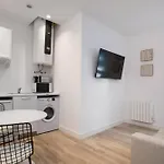Aparthotel Living Lofts *