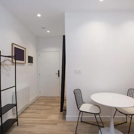 Ξενοδοχείο με διαμερίσματα Living Lofts